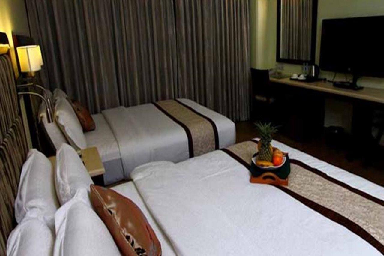 Diamond Suites And Residences Cebu Zewnętrze zdjęcie